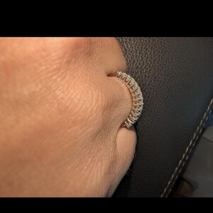 Elegant Silver Women's Wedding Band